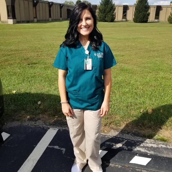 Meet your Posher, Sabra - Picture 4 of 5